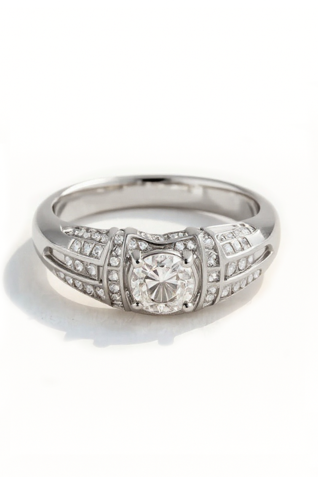 Parabola Round Lab Grown Diamond Engagement Ring